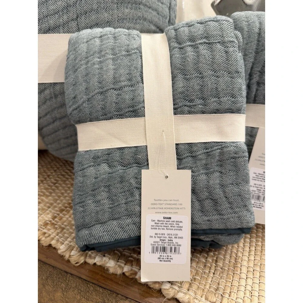 RARE BUNDE Casaluna Queen Chambray Coverlet + 2 Euro Shams Dark Teal Blue $197